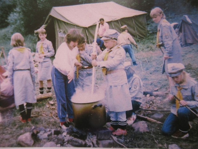 Kuchnia polowa na pierwszym obozie drużyny - 1991 r.