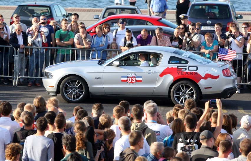 Mustang Race 2014: przystanek Gdynia. Legendarne auta podziwiano w Śródmieściu ZDJĘCIA