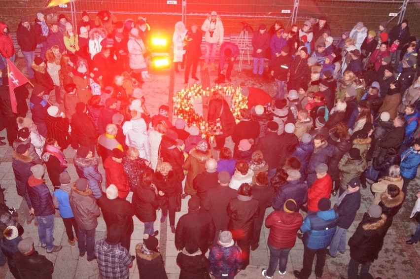 Kaliszanie oddali cześć Pawłowi Adamowiczowi, tragicznie...