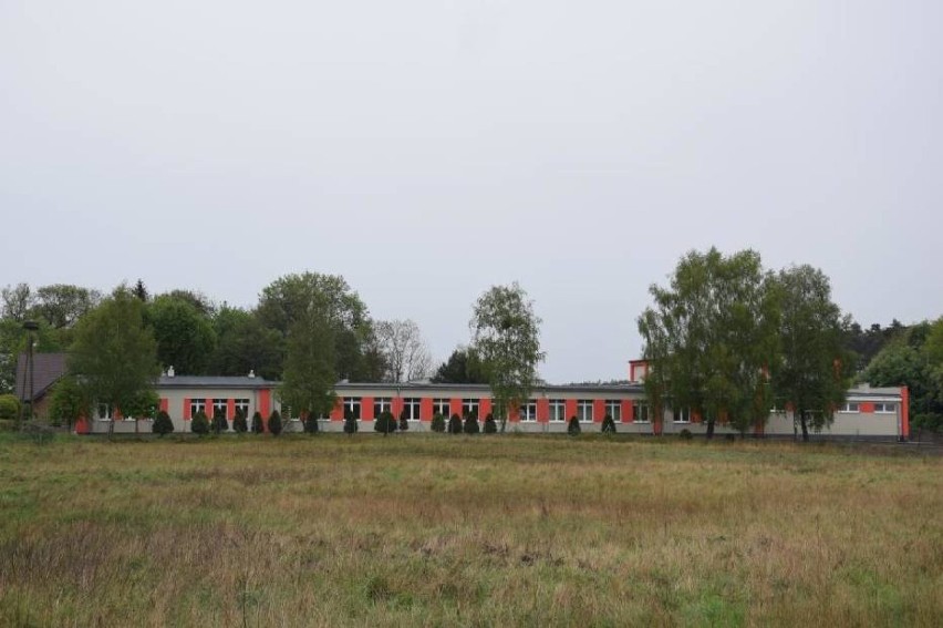 Szkoła w Strzelcach