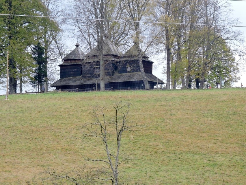 Cerkiew w Smolniku nad Sanem, podobnie jak ta w Turzańsku,...