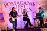 Koncert "Pomaganie jest sztuką" w Grudziądzu. Zbierano pieniądze dla rodzin zastępczych i niepełnosprawnych dzieci