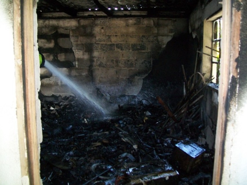 Pożar garażu w Ostrowitem