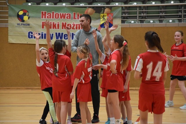 Gospodarzem sportowych zmagań była Szkoła Podstawowa nr 2 w Bolszewie