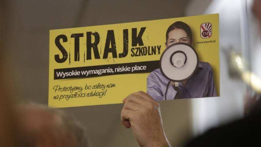 Dyrektor Okręgowej Komisji Egzaminacyjnej w Jaworznie,...