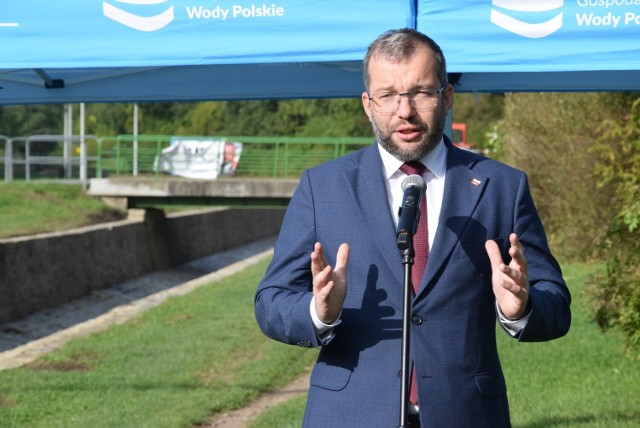Konferencja ministra Grzegorza Pudy w sprawie remontu koryta potoku Straconka w Bielsku-Białej
