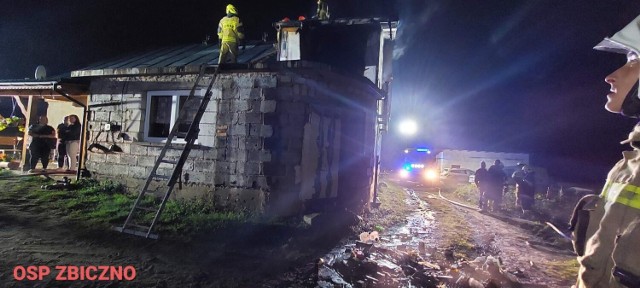 Wskutek pożaru domu w Cichem spaleniu uległo ok. 50 m² poszycia dachowego, podbitka, mienie w postaci elementów wykończenia wnętrz, okno oraz instalacja elektryczna