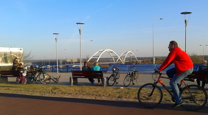 Plac Daszyńskiego to ulubione miejsce odpoczynku dla spacerowiczów i rowerzystów