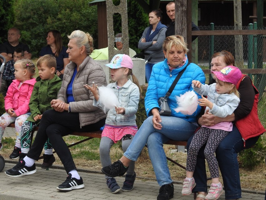 Piknik w Starej Kamionce. Pogoda popsuła zabawę na powitanie lata (zdjęcia)