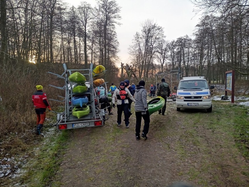 Tradycyjny zimowy spływ kajkowy  - z Krajenki do Dolnika