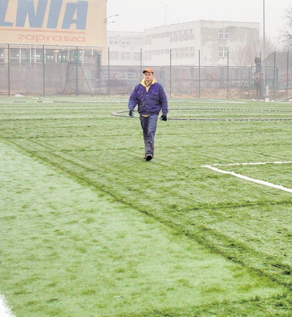 Czy orlik przy ul. Leśmiana będzie ukończony do 15 grudnia?