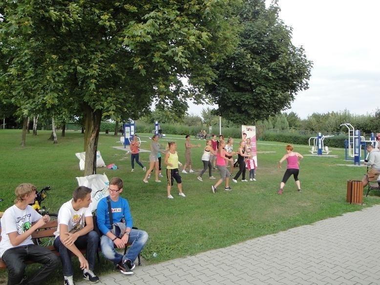 Zumba królowała w środę wieczorem (21 sierpnia) na plaży w...