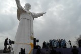 Statua papieża Jana Pawła II w częstochowskim Parku Miniatur odsłonięta [ZDJĘCIA]