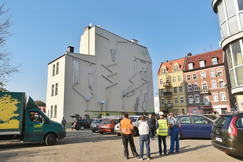 Nowy mural na Śródce w Poznaniu: Możesz go zobaczyć i usłyszeć [ZDJĘCIA]