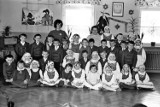 Sieradzkie przedszkolaki na ludowo! Zdjęcia sprzed ponad pół wieku! Koniecznie ZOBACZCIE
