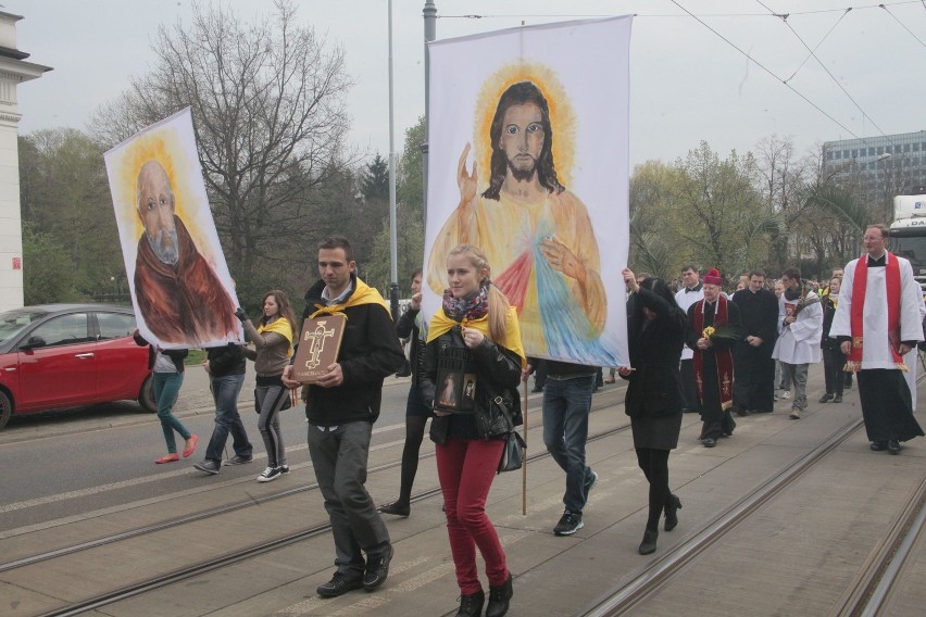 Marsz dla Jezusa przeszedł ulicami Łodzi [ZDJĘCIA]