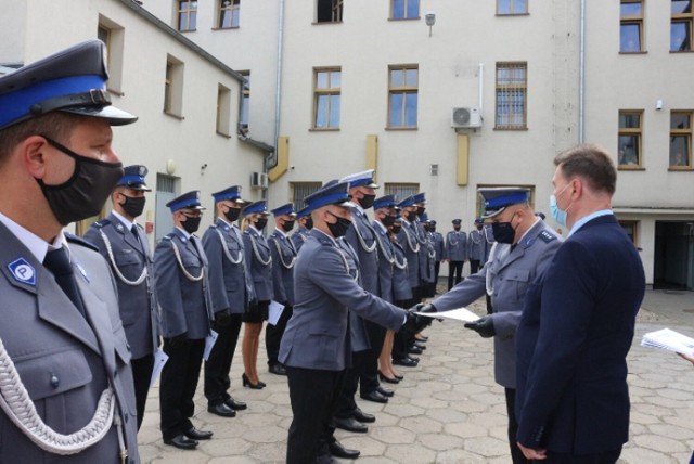 Święto policji zorganizowano na placu komendy w Żninie