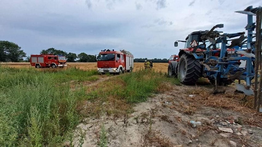 Z pożarem ścierniska w Fabianowie walczyli strażacy z 4 jednostek