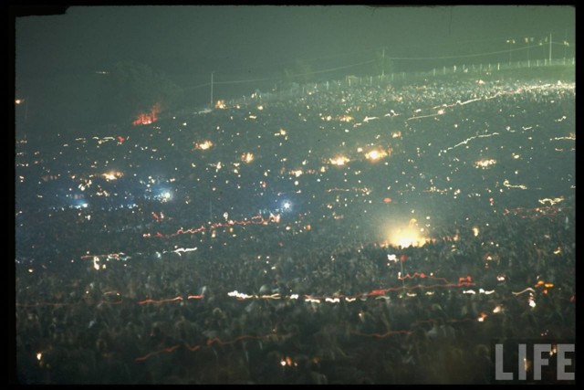 Woodstock 69. Największe święto hipisów uwiecznione przez fotografów [ZDJĘCIA]