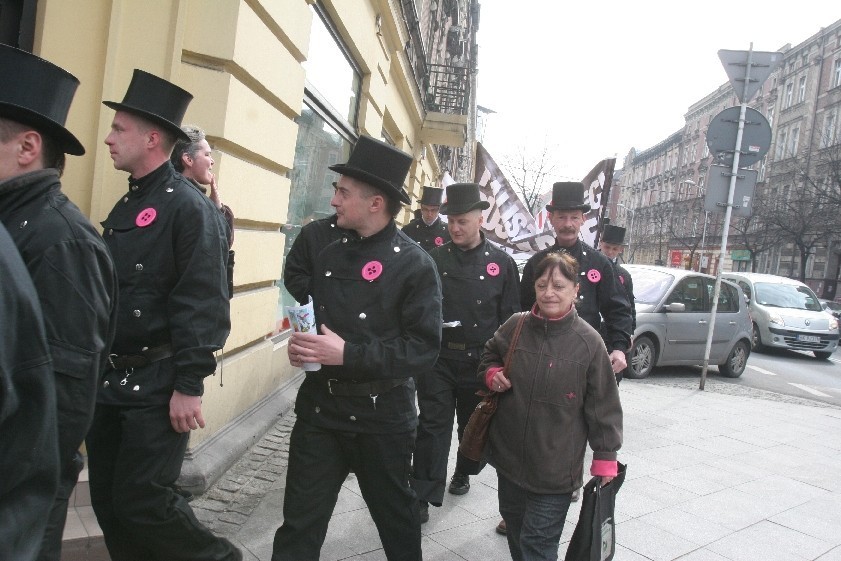 Marsz kominiarzy w Katowicach [ZDJĘCIA + WIDEO]
