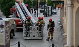 Ćwiczenia strażaków z KP PSP Radomsko i OSP Folwarki w Muzeum Regionalnym w Radomsku. ZDJĘCIA