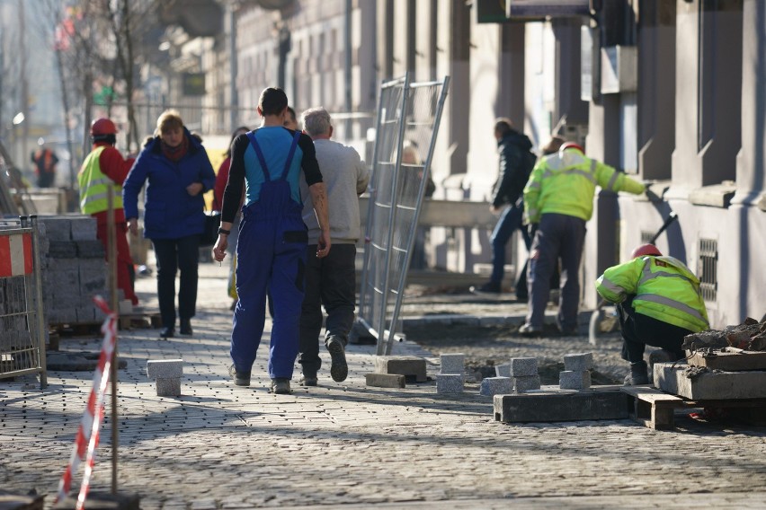 Kraków. Jesień, czyli  pogoda na  remonty ulic i chodników [MAPA]