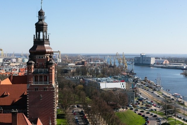 Dźwigozaury, nadodrzańskie bulwary czy Wały Chrobrego - zdjęcia m.in. tych miejsc w Szczecinie uwiecznili nasi internauci. 

Pochwalili się nimi w komentarzach na naszym profilu Moje Miasto Szczecin na Facebooku pod postem "Nasze miasto w obiektywie. Pokaż je na zdjęciu". 

Prezentujemy Wam drugą część galerii. 

Zobaczcie niesamowite fotografie naszych internautów!