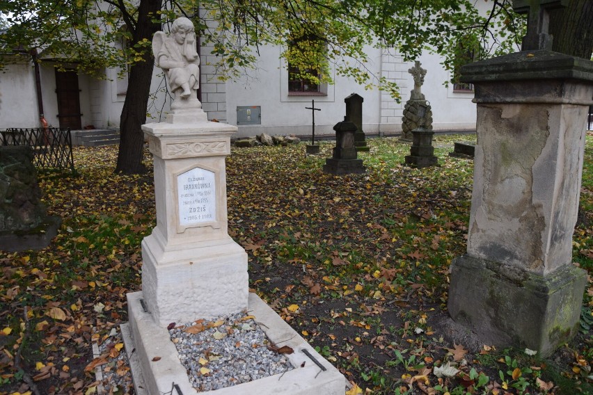 Stary Cmentarz to nasze Powązki i trzeba o niego dbać! Kwesta na ratowanie zabytkowych nagrobków potrwa dwa dni