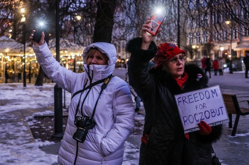 "Solidarni z Poczobutem". Wsparcie w Gdańsku