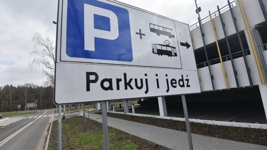 Parking park&ride przy ulicy Olimpijskiej w Toruniu w...