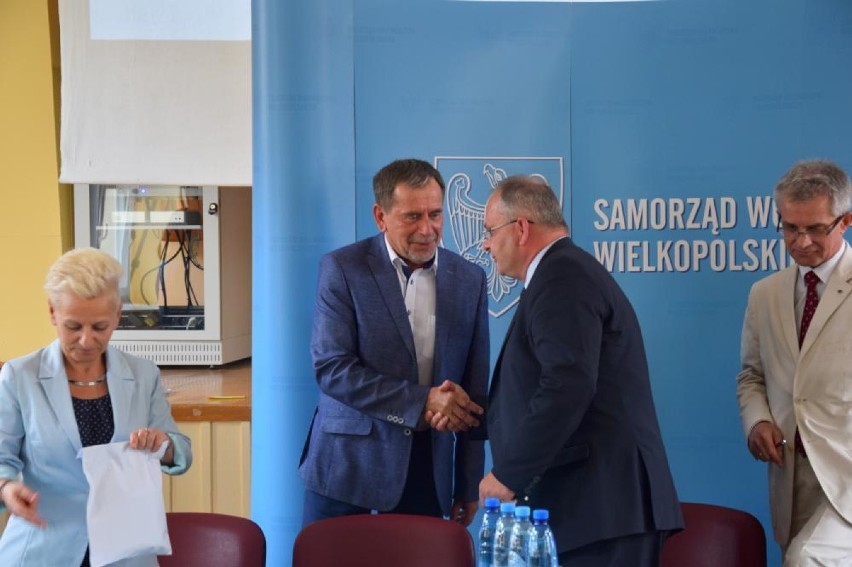 Wczoraj podpisano umowę na tworzenie sieci informatycznej w szpitalach wielkopolskich