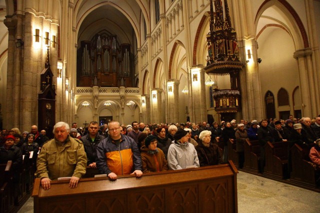 Liturgia Męki Pańskiej w katedrze w Łodzi
