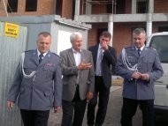 Komendant główny policji na budowie nowej siedziby opoczyńskich policjantów