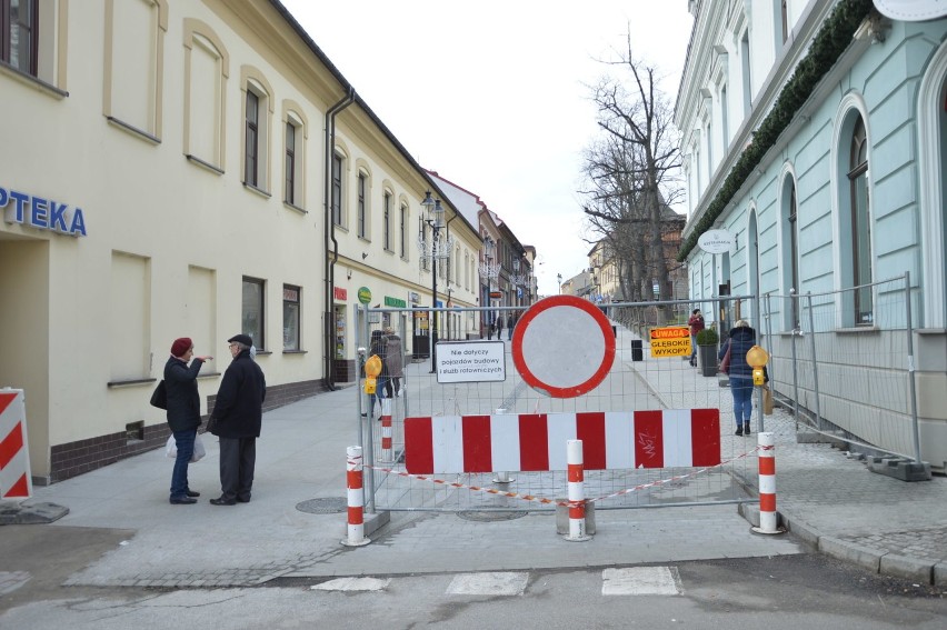 Bochnia. Plac Św. Kingi po przebudowie, roboty zostały już zakończone [ZDJĘCIA]