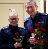 Dzień Kobiet w nowodworskiej policji. Panie otrzymały życzenia, kwiaty i upominki
