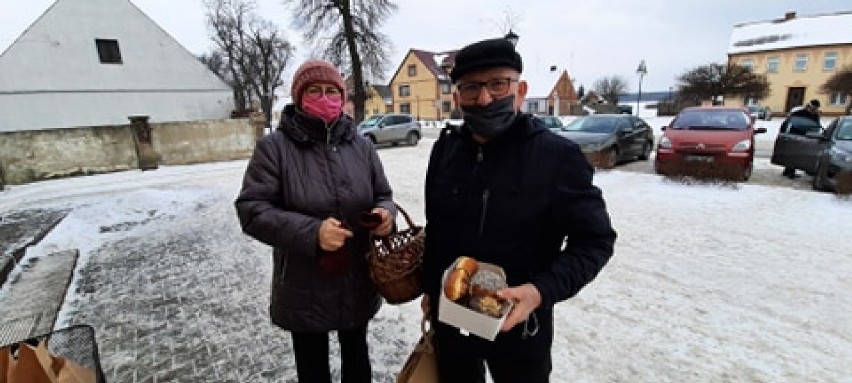 W Tłusty czwartek pączki to ciągle najpopularniejszy smakołyk.