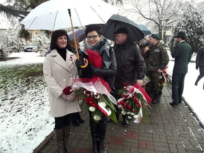 Po wysłuchaniu okolicznościowego przemówienia Jarosława...