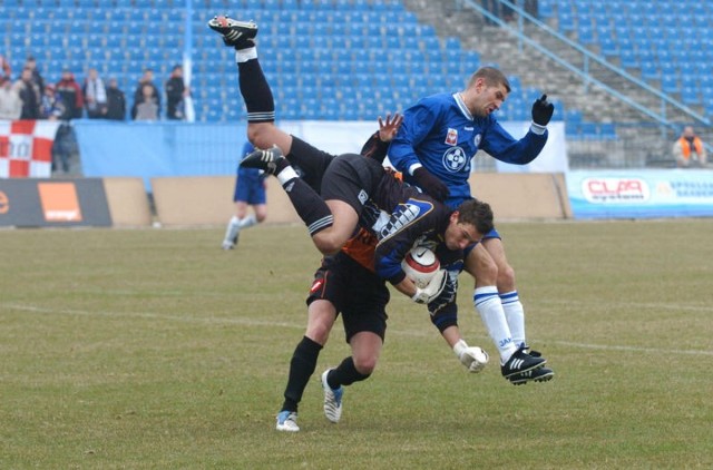 W 2006 roku rezerwy Lecha w trzeciej lidze rywalizowały m.in. z Mieszkiem Gniezno