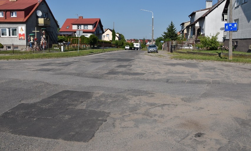 Skrzyżowanie ulic Broniewskiego i Pola