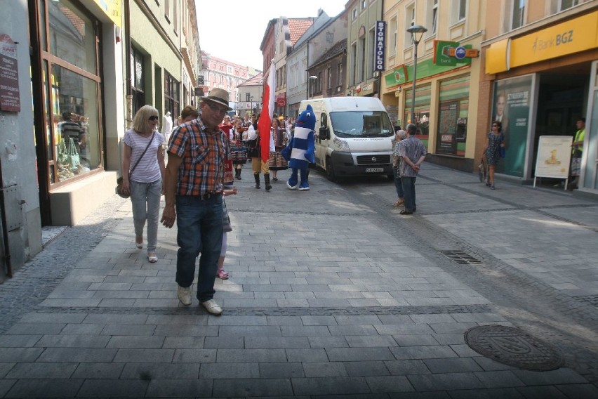 Kolorowy korowód rozpoczął Dni Rybnika

Czytaj więcej. Dni...