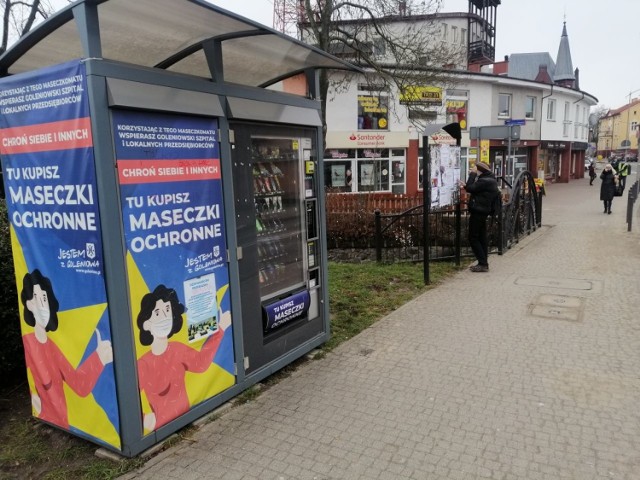 Automat stojący na goleniowskich Plantach wciąż "zachęca" do wspierania szpitala