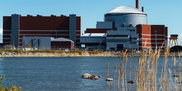 Elektrownia jądrowa w Choczewie ma być podobna do elektrowni jądrowej w Olkiluoto w Finlandii, wybudowanej nad Morzem Bałtyckim. Podobnie jak fińska, ma być pozbawiona chłodni kominowych.
