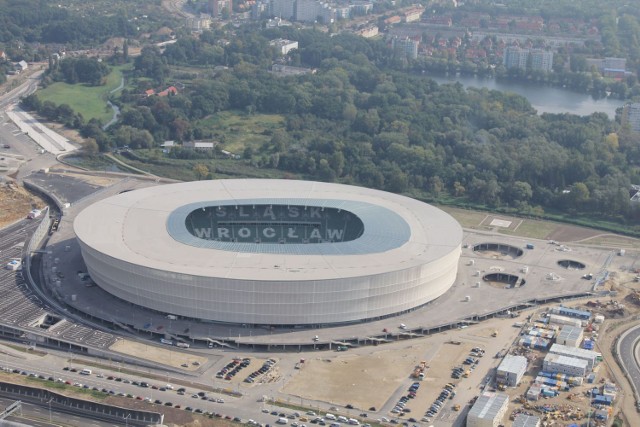 stadion miejski we wrocławiu