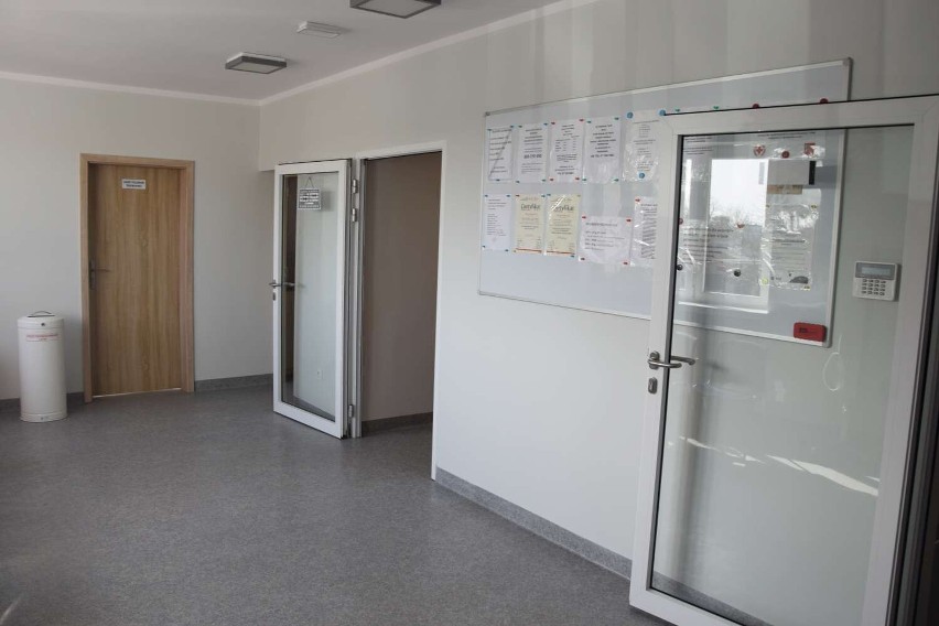 Otwarto ośrodek zdrowia w Żelicach pod Wągrowcem po remoncie. Placówka niesie pomoc blisko 1500 pacjentom 