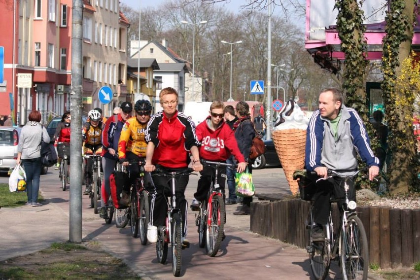 Rozpoczęcie sezonu rowerowego przez stowarzyszenie rowerowe...