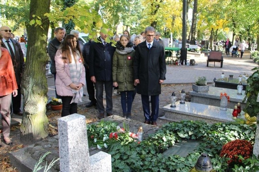 Apel poległych na cmentarzu w Szamotułach. Cześć ich pamięci!