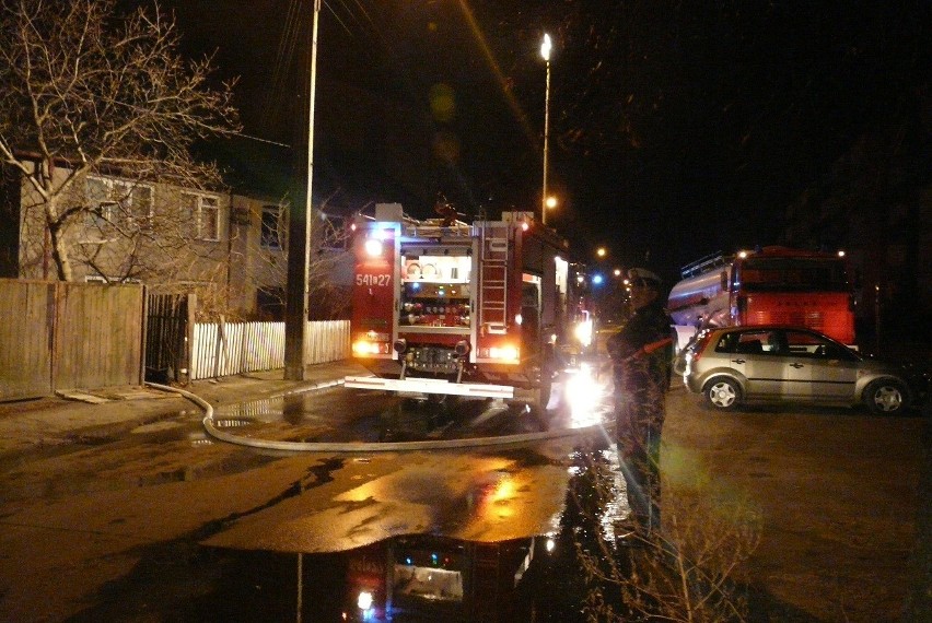 Tomaszów: Palił się były budynek administracyjny szpitala przy ul. Granicznej