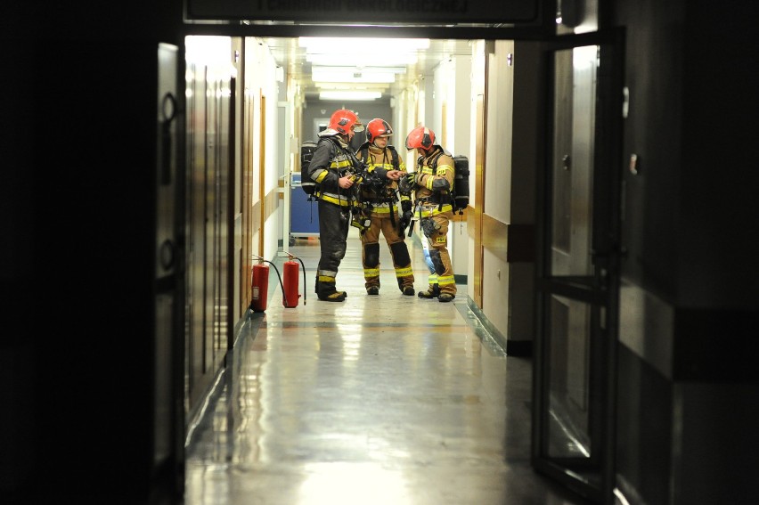 Pożar w szpitalu w Lesznie. Pijany pacjent podpalił salę