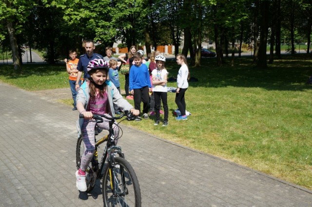 Racibórz: Nasze dzieci mogą bezpiecznie jeździć po drogach. Wczoraj zdały egzamin na kartę rowerową