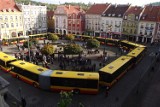 Wałbrzych: W Rynku pokazali nowe autobusy